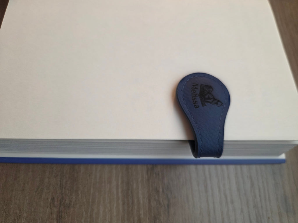 Leather magnetic bookmark